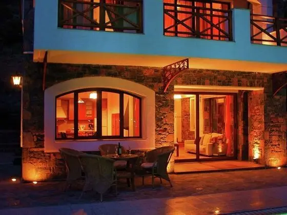Villa Located in Picturesque Village, Pool, BBQ Near the Beach - Dış Mekan