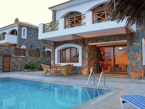Villa Located in Picturesque Village, Pool, BBQ Near the Beach - Havuz