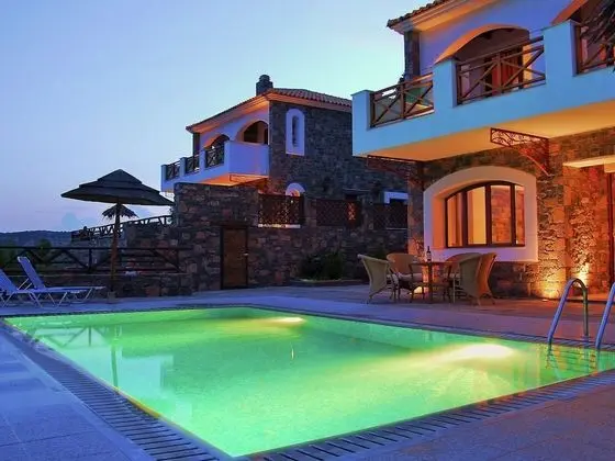 Villa Located in Picturesque Village, Pool, BBQ Near the Beach - Öne Çıkan Resim