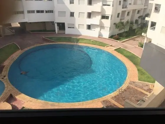 Location De Vacances Bouznika - Havuz