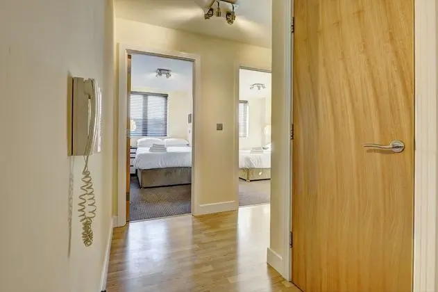 Location Spacious Apartment With Parking - İç Mekan