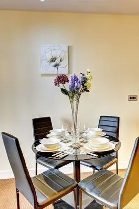 Location Spacious Apartment With Parking - Yerinde Yemek
