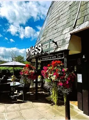 Loch Ness Drumnadrochit Hotel - Dış Mekan