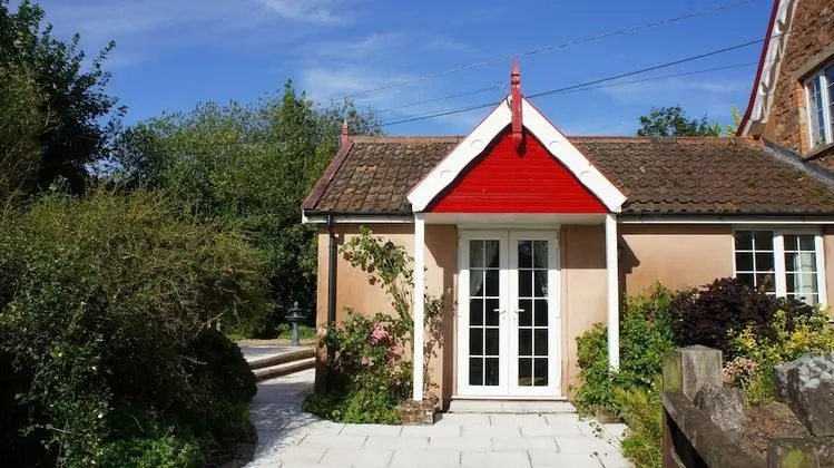 The Lodge Bed and Breakfast