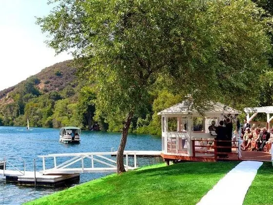 The Lodge At Blue Lakes