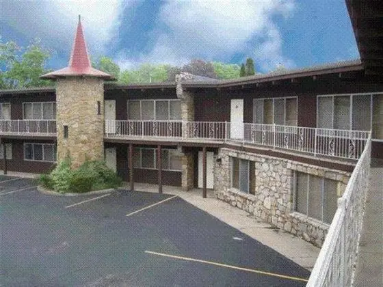 THE LODGE