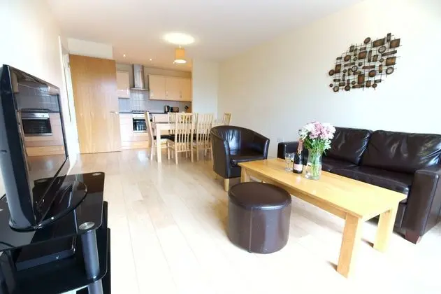 Lodge Drive Serviced Apartments