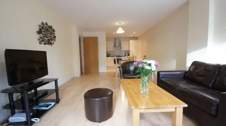 Lodge Drive Serviced Apartments