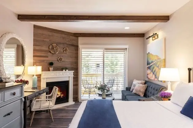 The Lodge at Healdsburg, Tapestry Collection by Hilton - Oda