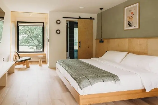 The Lodge at West River - Öne Çıkan Resim