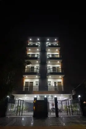 The Lodgers 1 BHK Serviced Apartment - Dış Mekan