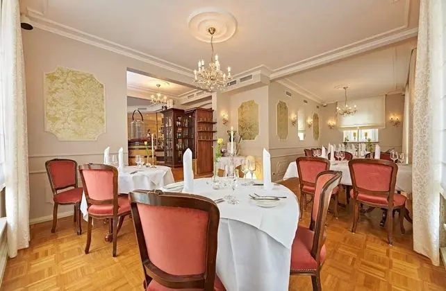 Lodner Genießerhotel Drei Mohren - Yerinde Yemek