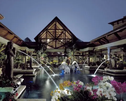 Loews Royal Pacific Resort at Universal Orlando