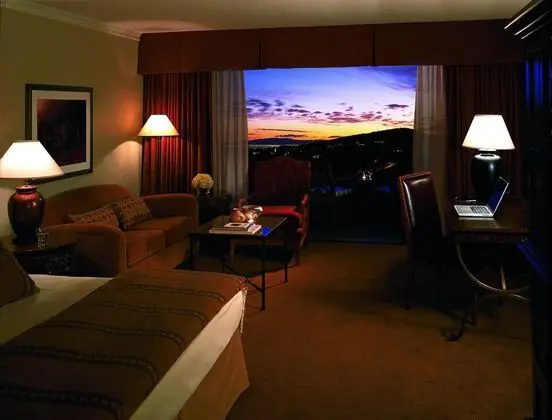 Loews Ventana Canyon Resort