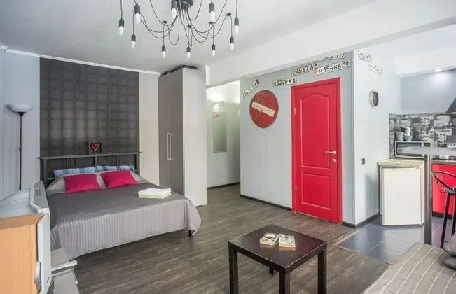 Loft78 Red Doors