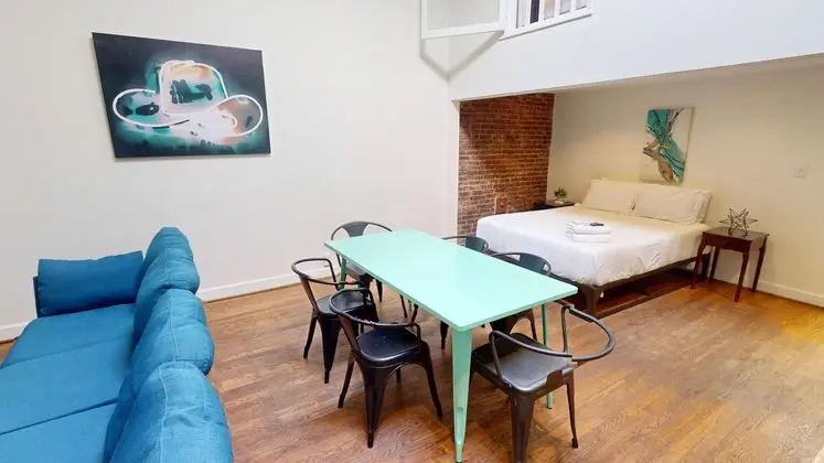 The Lofts at 107 - Oda