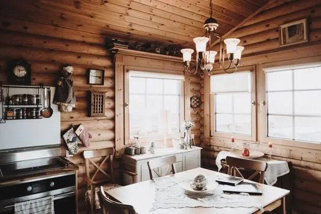 Log Cabin at White River - Yerinde Yemek