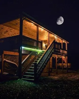 Log Me Inn - Dış Mekan