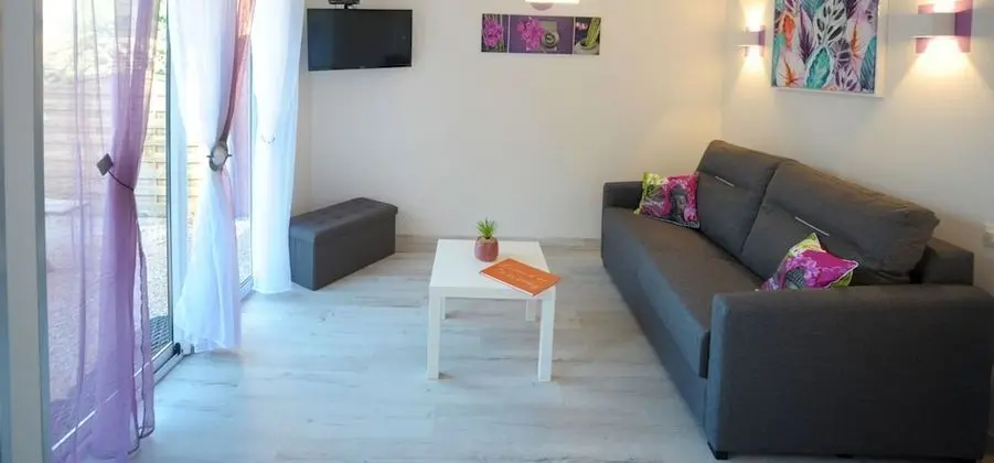 Logement Carreyrat - Le Woody - Lobi