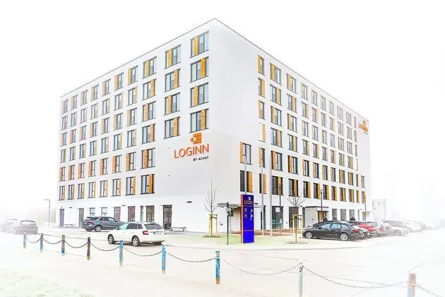 LOGINN Hotel Berlin Airport - Dış Mekan