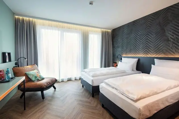 LOGINN Hotel Berlin Airport - Genel