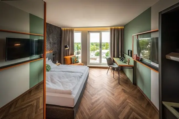 LOGINN Hotel Berlin Airport - Oda