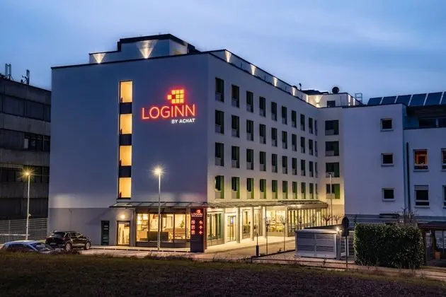 LOGINN Hotel Stuttgart Zuffenhausen - Dış Mekan