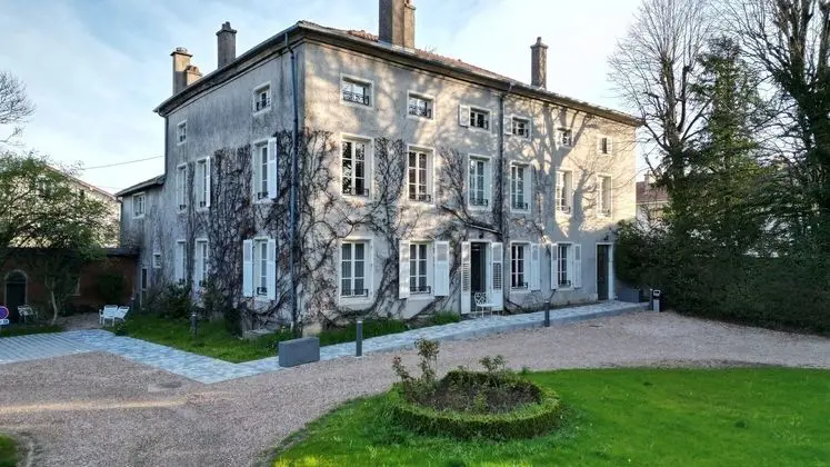 LOGIS HOTEL DU PARC - Dış Mekan
