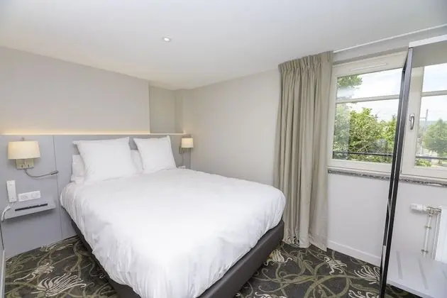 LOGIS HOTEL DU PARC - Oda