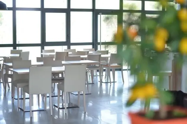 Logis Hôtel - La Chambre d'Amiens - Yerinde Yemek