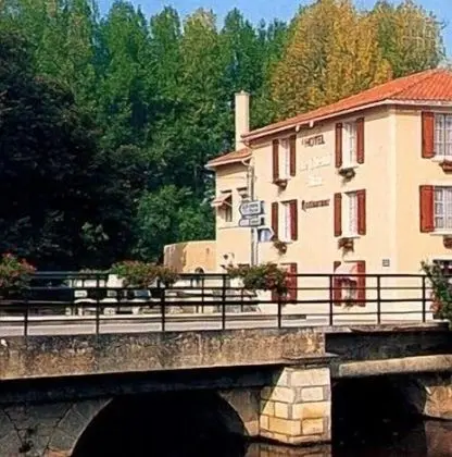 Logis Le Cheval Blanc et Clovis