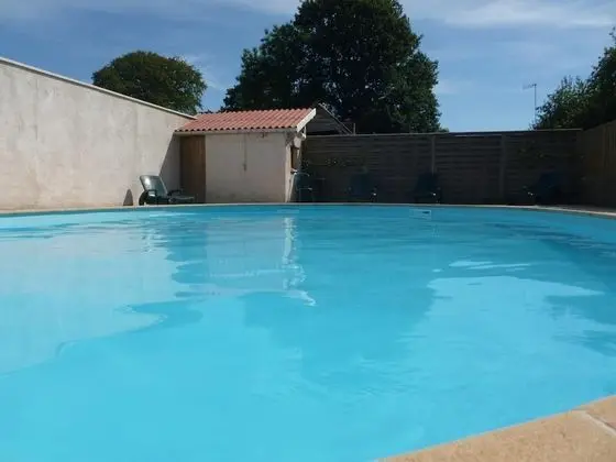Logis le Manoir de la Foulerie - Havuz