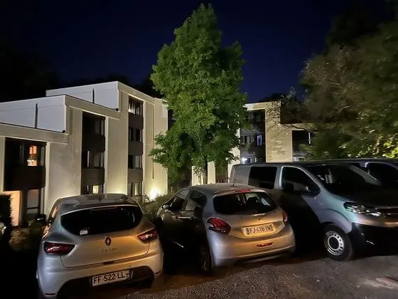 Logis Hotel Restaurant des Acacias Lille Tourcoing - Dış Mekan