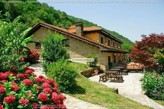 Logis Hotel Restaurante La Casa de Juansabeli - Dış Mekan