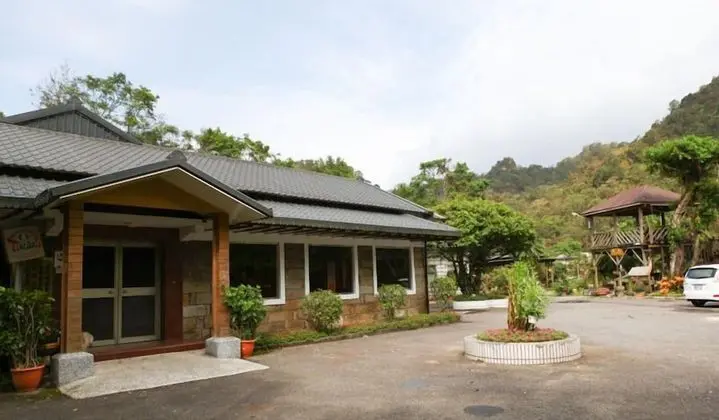 Lohas Gallery Long Stay Hostel - Lobi