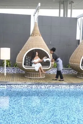 Loloata Island Resort - Havuz