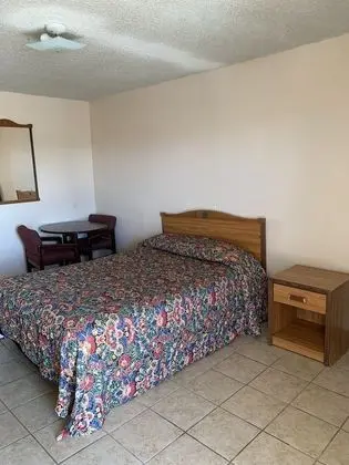 Loma Alta Motel - Oda