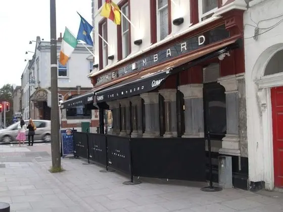 The Lombard Pub & Townhouse - Dış Mekan