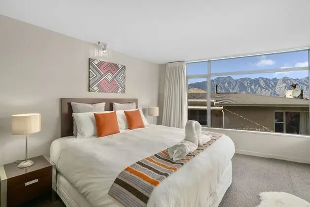LOMOND RETREAT - NEAR CBD EXECUTIVE APARTMENT - Oda