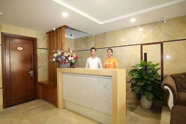 London Hotel & Apartment - Lobi