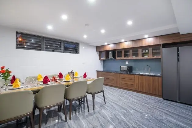 London Hotel and Apartments Da Nang - Yerinde Yemek