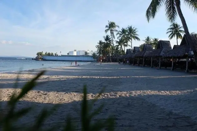 London Beach Resort and Hotel - Plaj