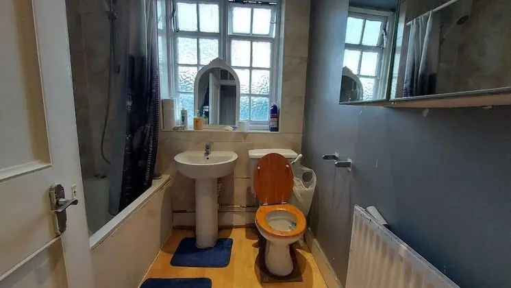 London Edgware Station Apartment - Banyo Tipleri