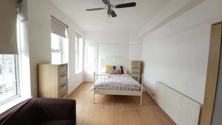 London Edgware Station Apartment - Oda