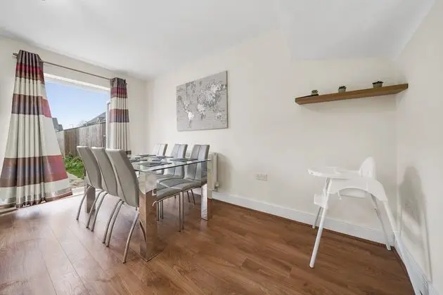 London Heathrow Living Holywell Serviced Houses - Mutfak