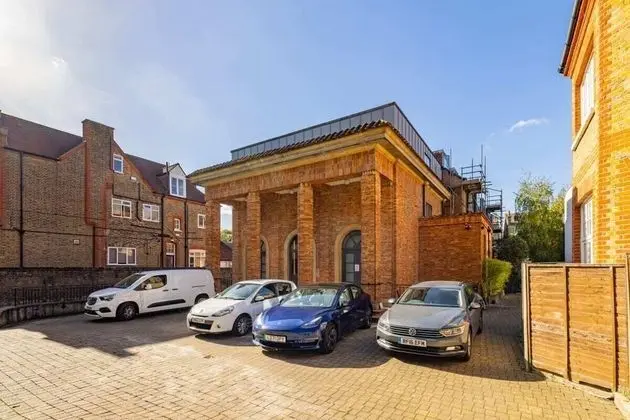 The London Loft - Glamorous 2bdr Flat With Parking