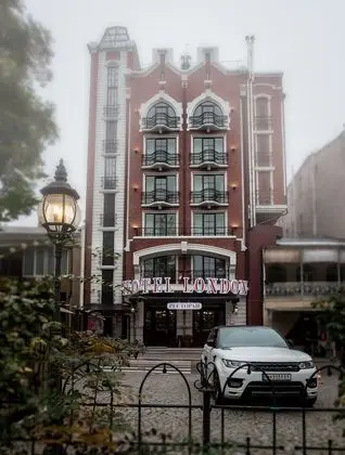 London Hotel - Dış Mekan