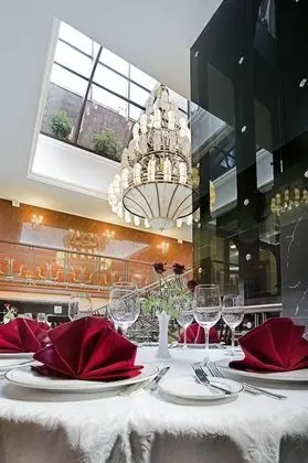 London Hotel - Yerinde Yemek