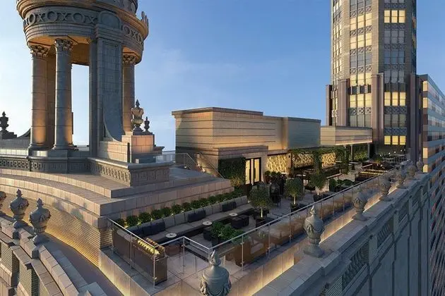 LondonHouse Chicago, Curio Collection by Hilton