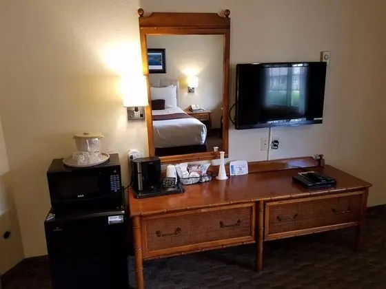 Lone Oak Lodge